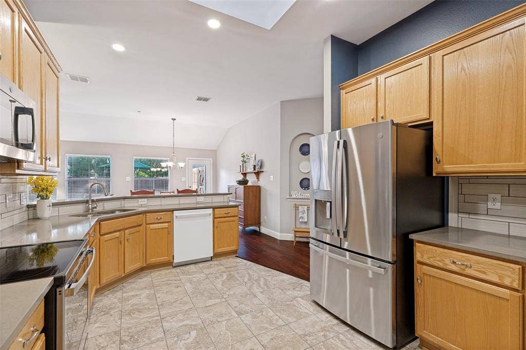 10914 Turtle Creek Lane, Frisco, TX 75035 10914 Turtle Creek Lane, Frisco, TX 75035