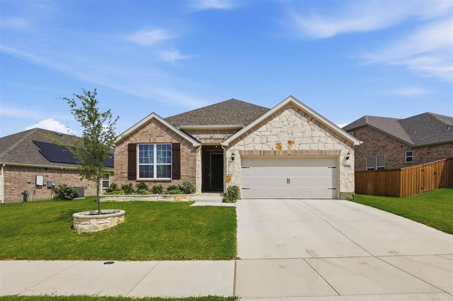 Property photo for 11140 Boyne Avenue, Fort Worth, TX