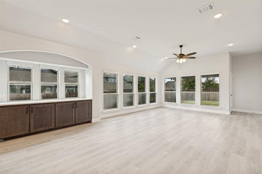 5405 Pooley Lane, McKinney, TX 75071 5405 Pooley Lane, McKinney, TX 75071