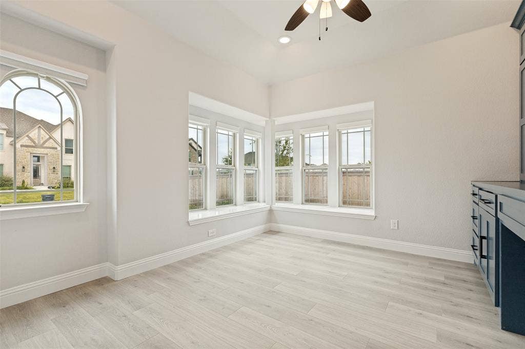 5405 Pooley Lane, McKinney, TX 75071 5405 Pooley Lane, McKinney, TX 75071