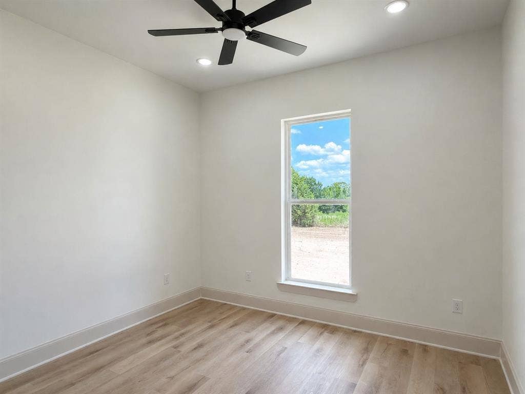 17038 Woodcrest Circle, Lindale, TX 75771 17038 Woodcrest Circle, Lindale, TX 75771