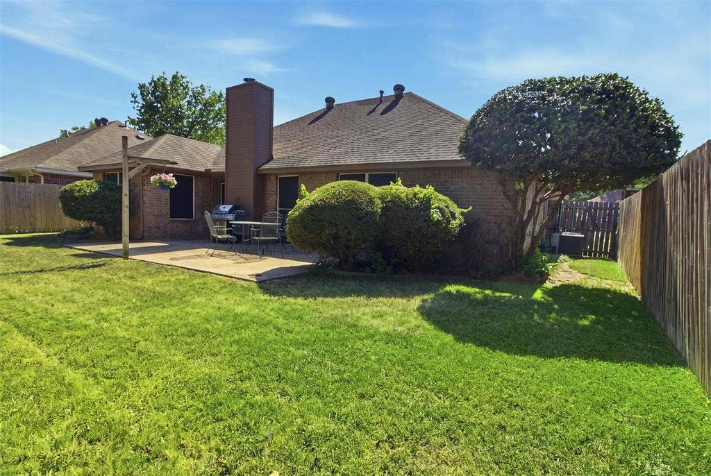 1020 Bayfield Drive, Denton, TX 76209 1020 Bayfield Drive, Denton, TX 76209