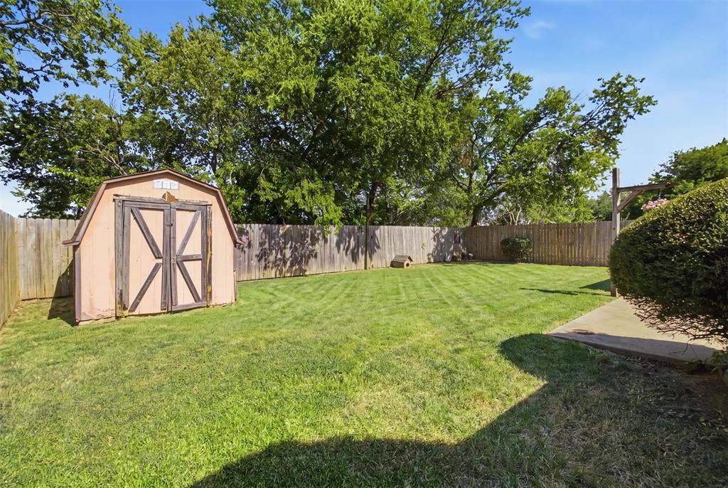 1020 Bayfield Drive, Denton, TX 76209 1020 Bayfield Drive, Denton, TX 76209