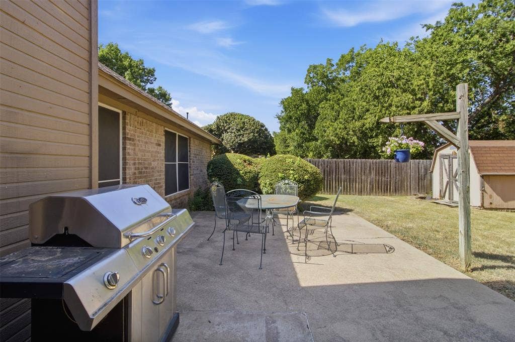 1020 Bayfield Drive, Denton, TX 76209 1020 Bayfield Drive, Denton, TX 76209