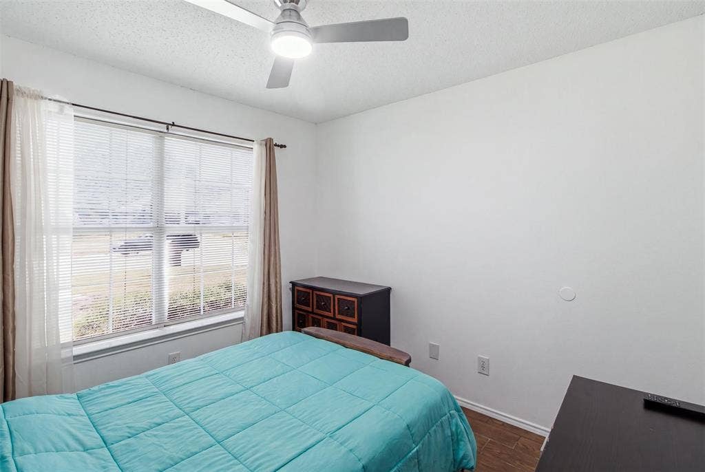 1020 Bayfield Drive, Denton, TX 76209 1020 Bayfield Drive, Denton, TX 76209