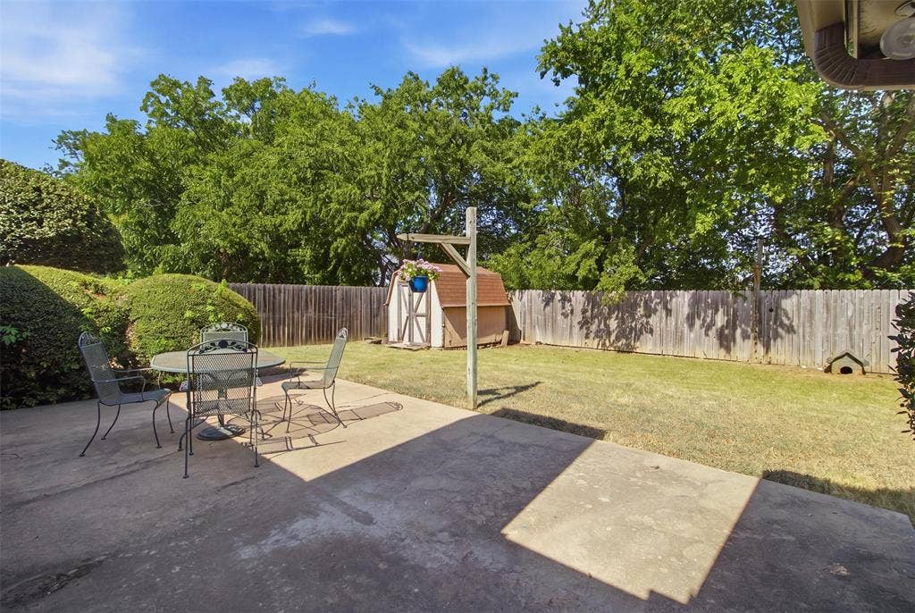 1020 Bayfield Drive, Denton, TX 76209 1020 Bayfield Drive, Denton, TX 76209