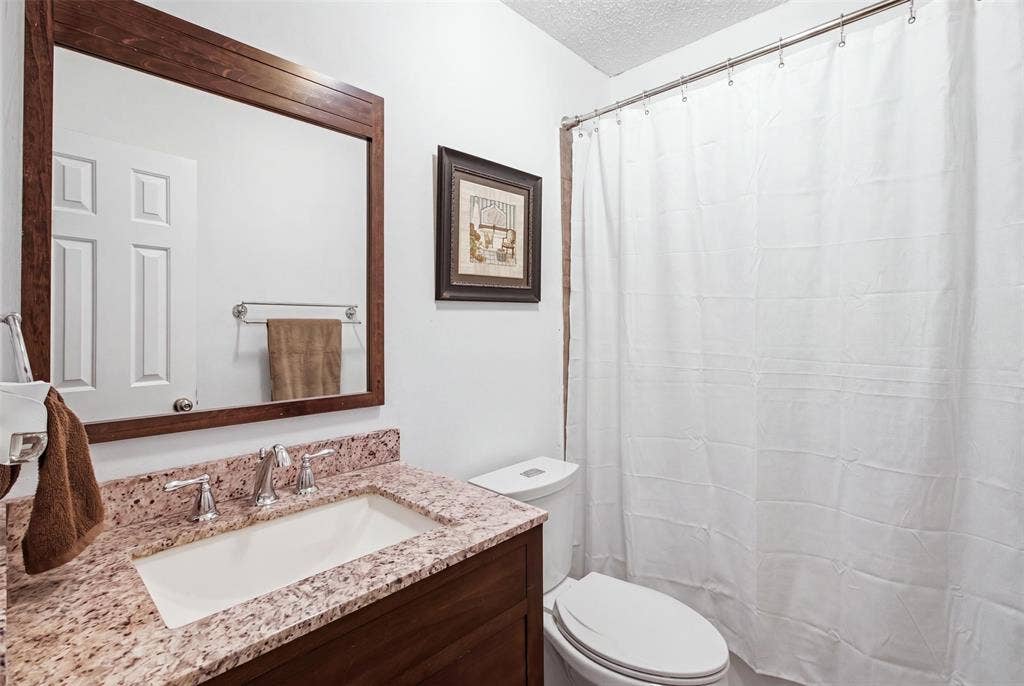 1020 Bayfield Drive, Denton, TX 76209 1020 Bayfield Drive, Denton, TX 76209