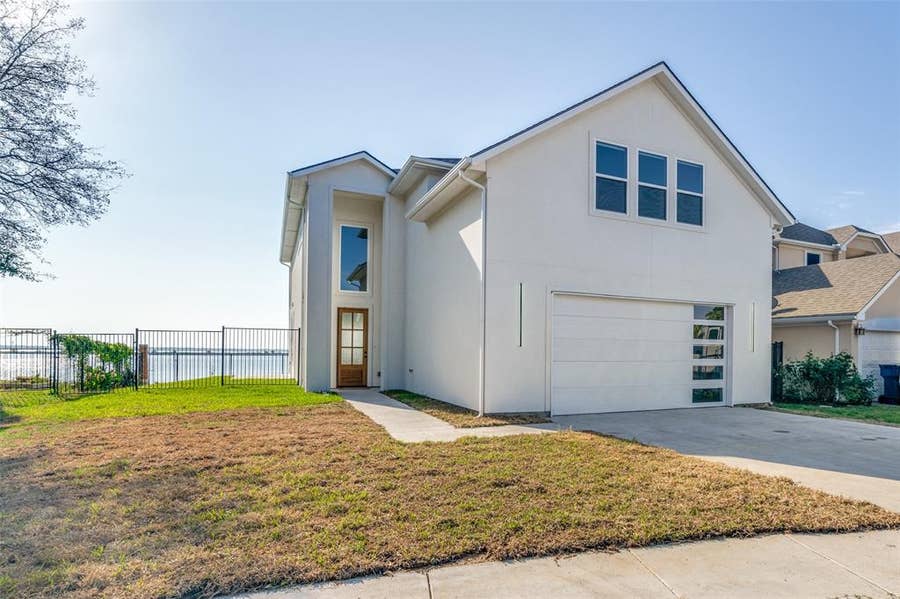 Property photo for 5210 Lake Terrace Court, Garland, TX