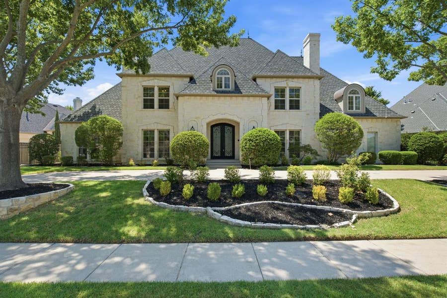 Property photo for 2001 Thames Trail, Colleyville, TX