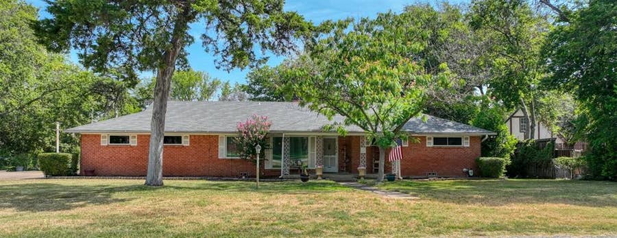 Property photo for 938 Nature Drive, Duncanville, TX