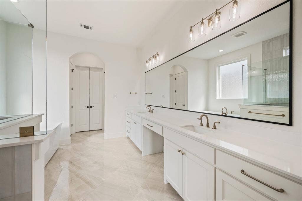 305 Wimberley Drive, Haslet, TX 76052