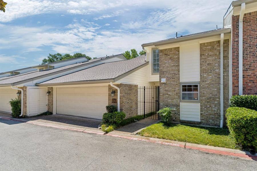 Property photo for 2143 Kessler Court, #38, Dallas, TX