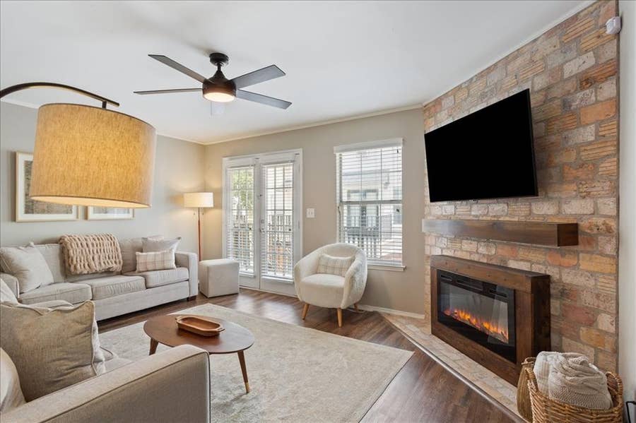 Property photo for 600 Bagby Avenue, #5C, Waco, TX