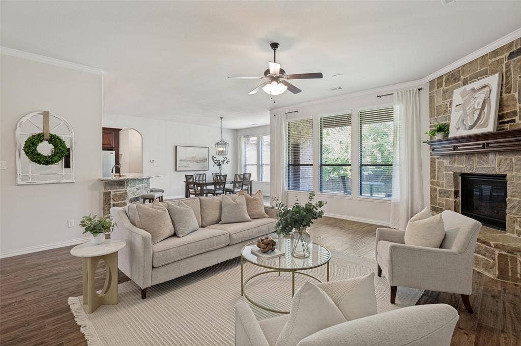 311 Covington Lane, Ovilla, TX 75154 311 Covington Lane, Ovilla, TX 75154