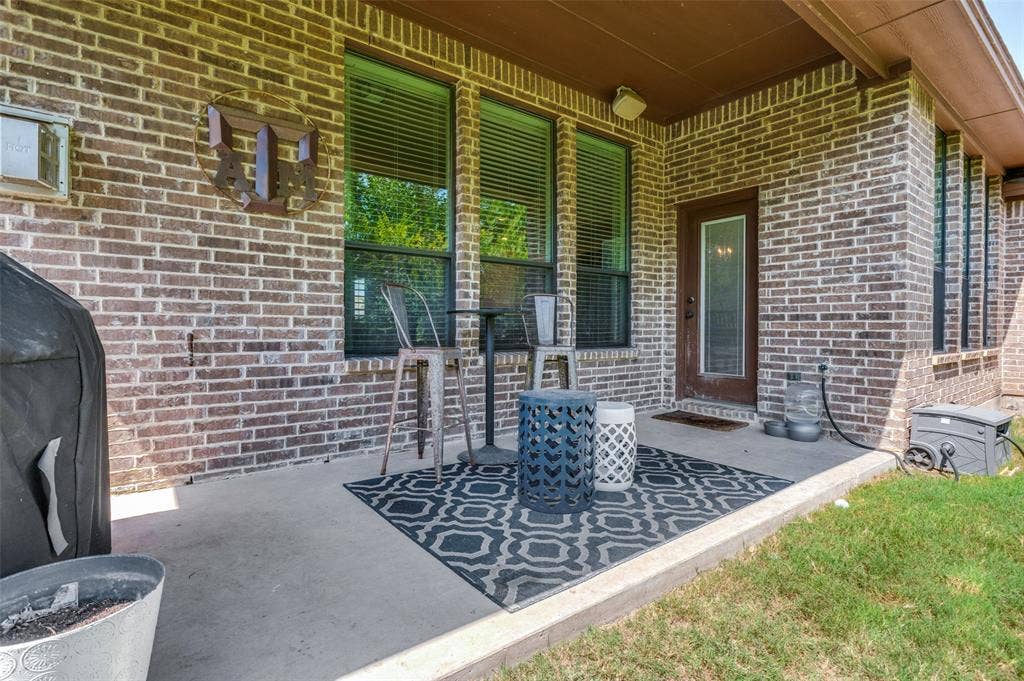 311 Covington Lane, Ovilla, TX 75154 311 Covington Lane, Ovilla, TX 75154