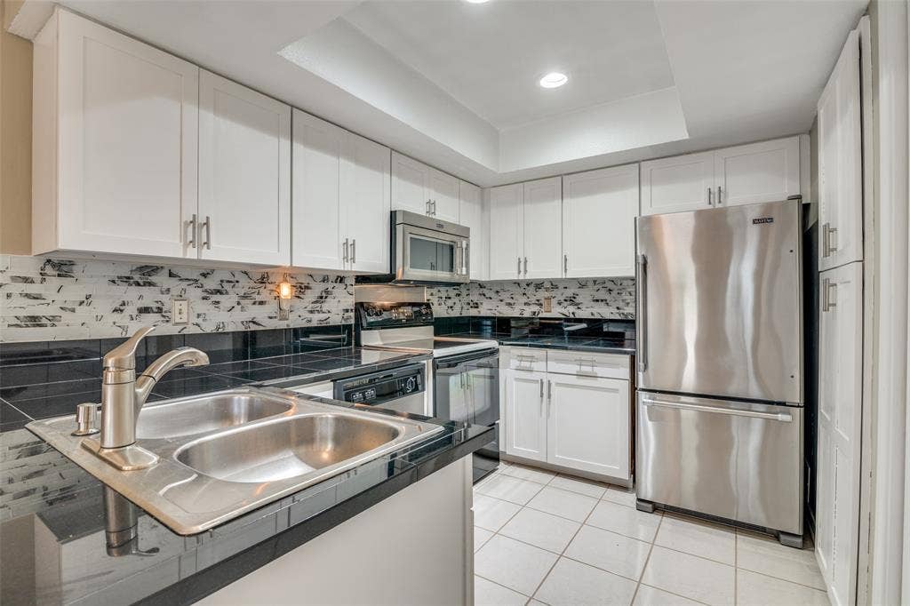 18040 Midway Road, #255, Dallas, TX 75287 18040 Midway Road, #255, Dallas, TX 75287