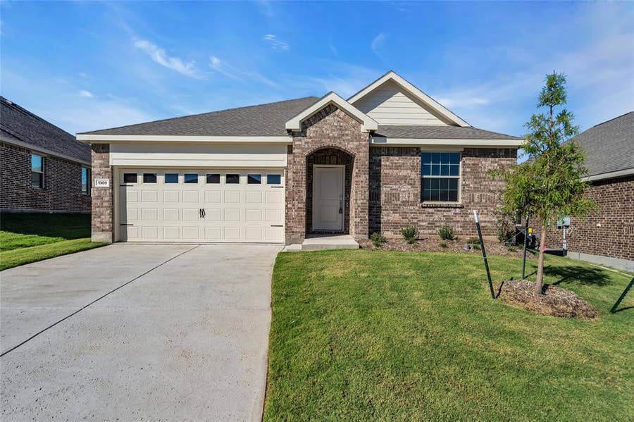 Property photo for 1309 LAZY GROVE Drive, Anna, TX