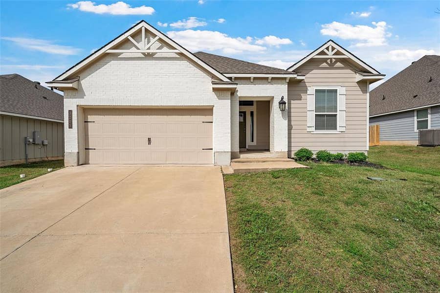 Property photo for 3205 Dottavio Road, Lorena, TX