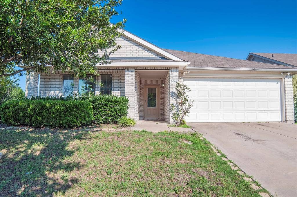 2056 Old Glory Lane, Heartland, TX 75126