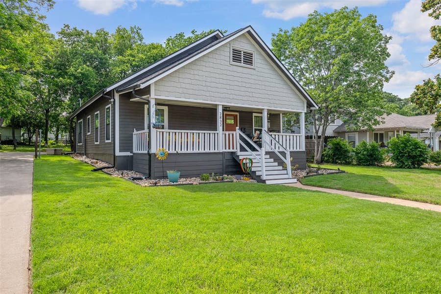 Property photo for 2832 Forest Avenue, Fort Worth, TX