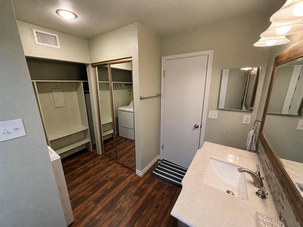 18040 Midway Road, #241, Dallas, TX 75287