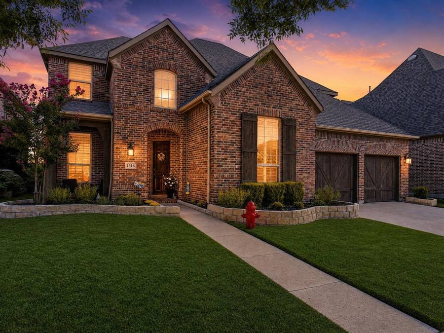 Property photo for 1516 10th Street, Argyle, TX