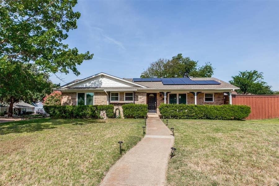 Property photo for 3417 Kenwood Circle, Garland, TX