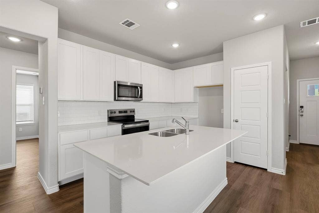 3261 Kelso Drive, Everman, TX 76140 3261 Kelso Drive, Everman, TX 76140