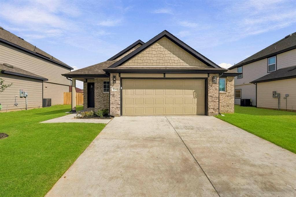 3261 Kelso Drive, Everman, TX 76140 3261 Kelso Drive, Everman, TX 76140