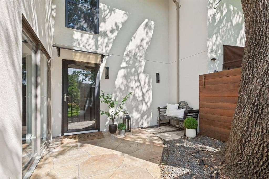 6362 Southpoint Drive, Dallas, TX 75248 6362 Southpoint Drive, Dallas, TX 75248