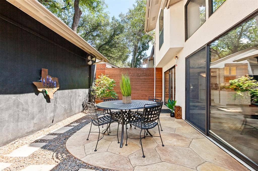 6362 Southpoint Drive, Dallas, TX 75248 6362 Southpoint Drive, Dallas, TX 75248