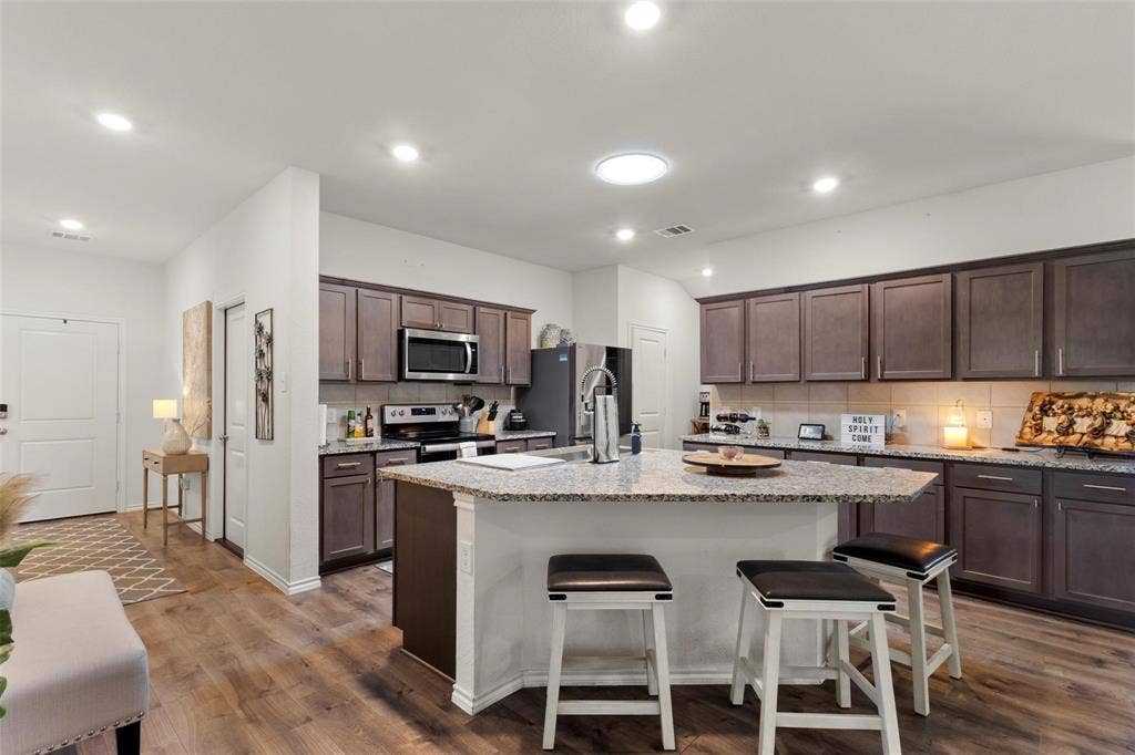 3319 Everly Drive, Fate, TX 75189 3319 Everly Drive, Fate, TX 75189