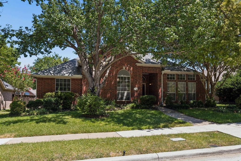 3313 Heatherbrook Drive, Plano, TX 75074 3313 Heatherbrook Drive, Plano, TX 75074