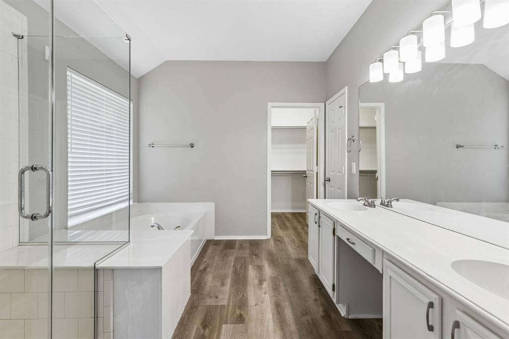 3313 Heatherbrook Drive, Plano, TX 75074 3313 Heatherbrook Drive, Plano, TX 75074