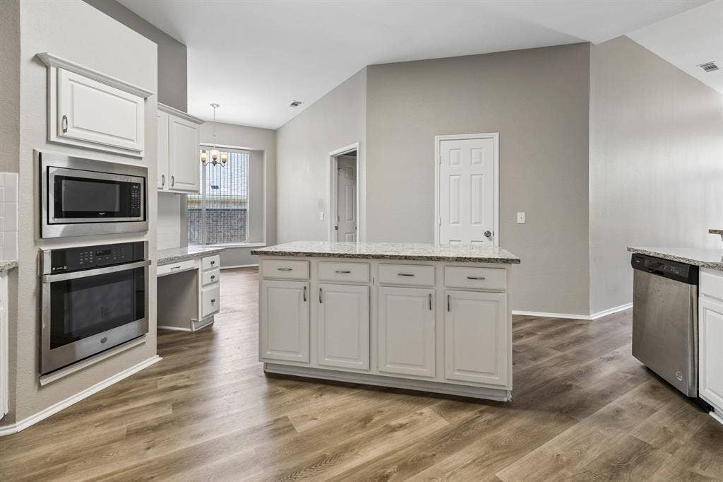3313 Heatherbrook Drive, Plano, TX 75074 3313 Heatherbrook Drive, Plano, TX 75074