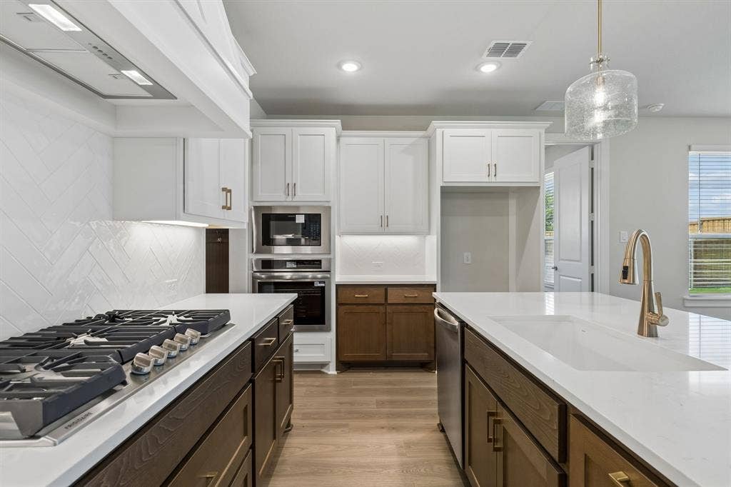 2418 Silver Spring Court, Celina, TX 75009 2418 Silver Spring Court, Celina, TX 75009