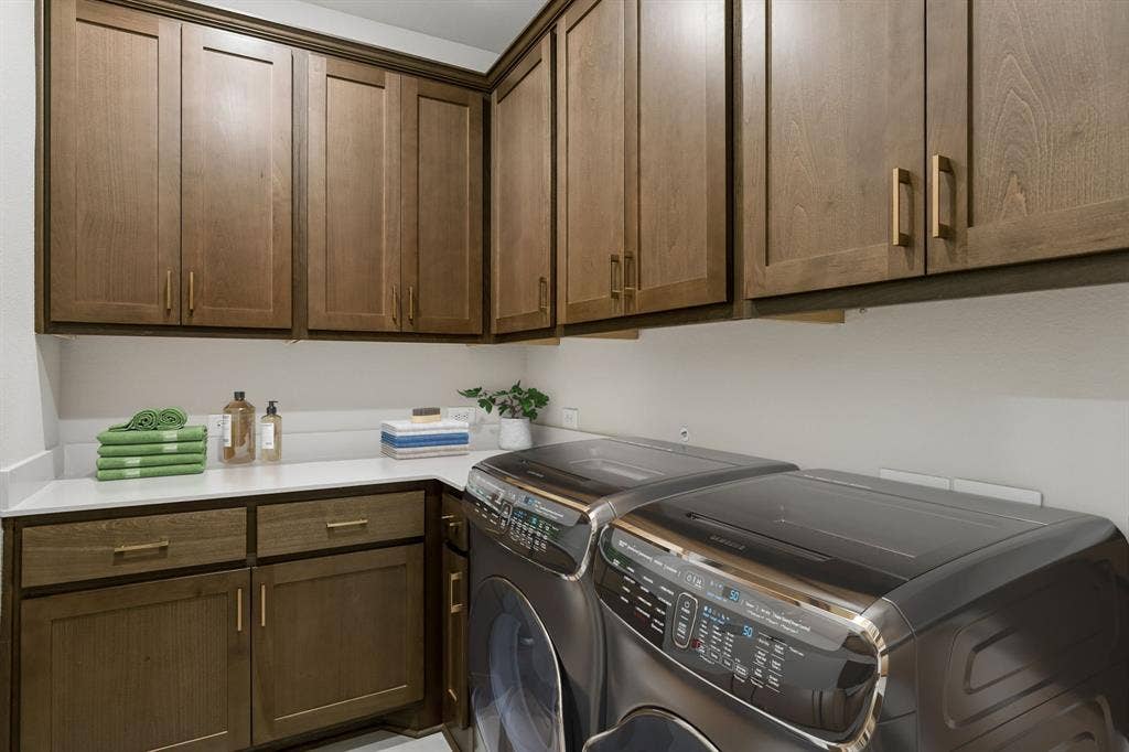 2418 Silver Spring Court, Celina, TX 75009 2418 Silver Spring Court, Celina, TX 75009