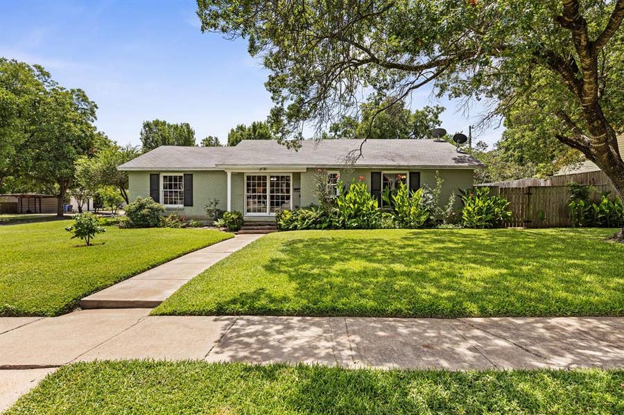 Property photo for 4500 Sanger Avenue, Waco, TX