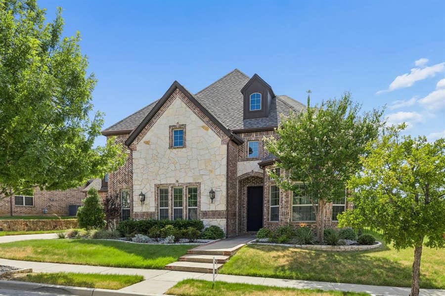 Property photo for 400 Winding Ridge Trail, Southlake, TX