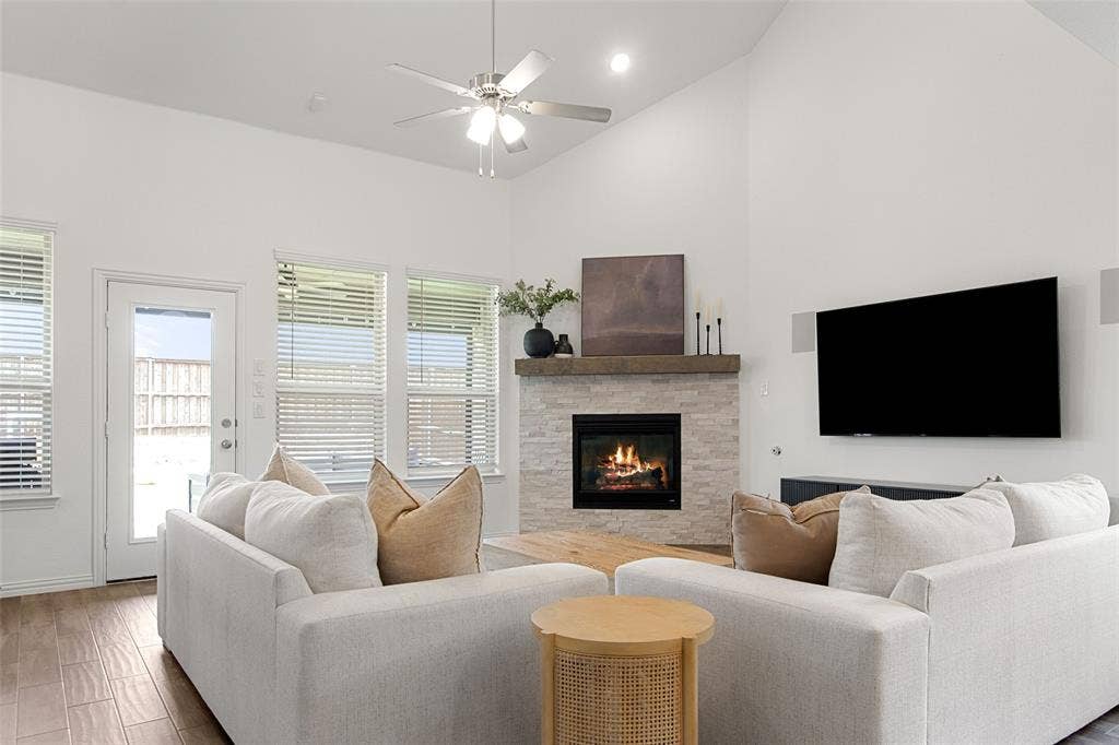 1429 Ross Avenue, Celina, TX 75009 1429 Ross Avenue, Celina, TX 75009