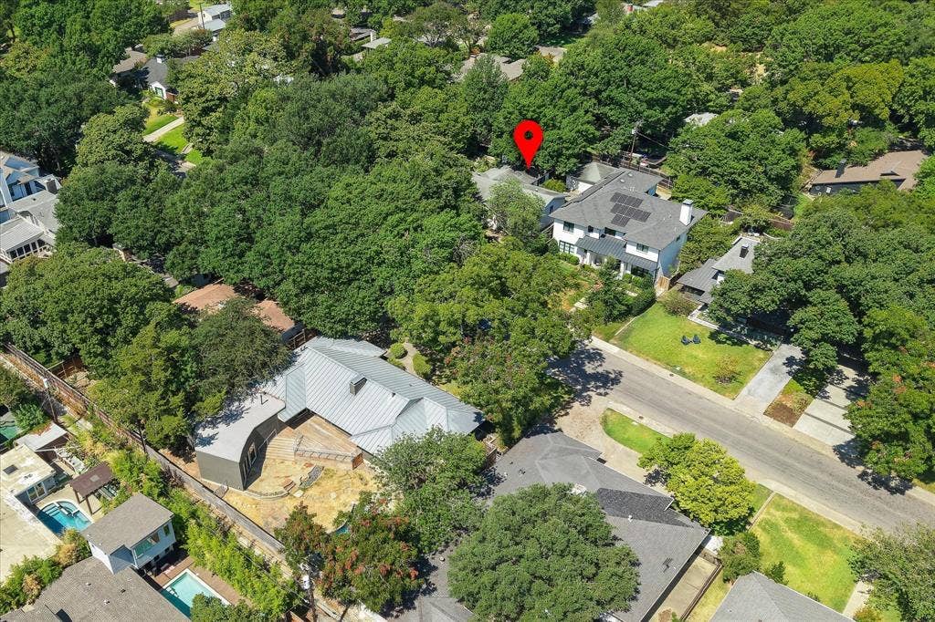 7233 Meadow Lake Avenue, Dallas, TX 75214