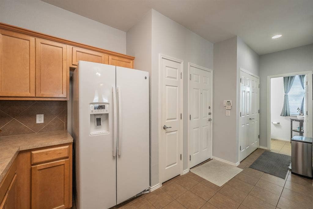 2741 Hyde Park Drive, Grand Prairie, TX 75050 2741 Hyde Park Drive, Grand Prairie, TX 75050