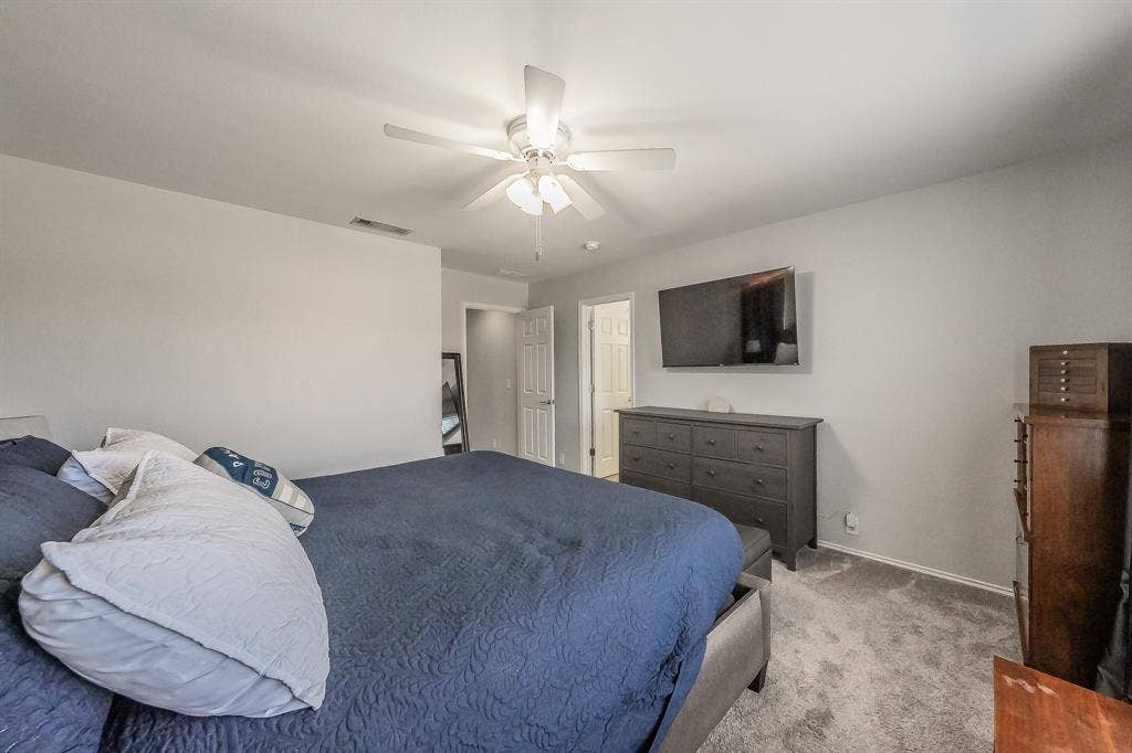 2741 Hyde Park Drive, Grand Prairie, TX 75050 2741 Hyde Park Drive, Grand Prairie, TX 75050