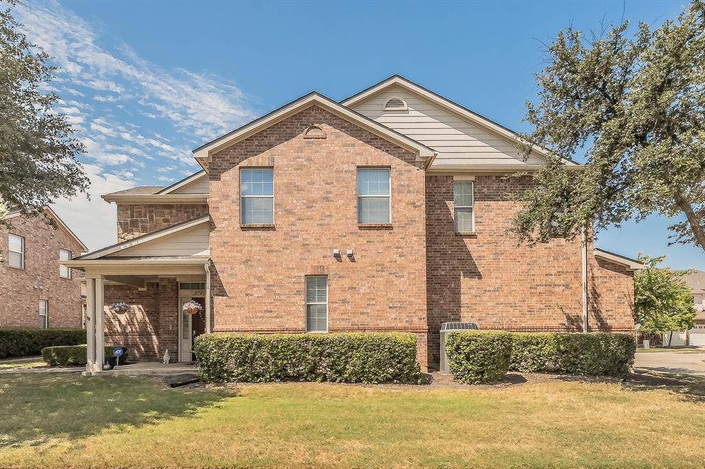 2741 Hyde Park Drive, Grand Prairie, TX 75050 2741 Hyde Park Drive, Grand Prairie, TX 75050