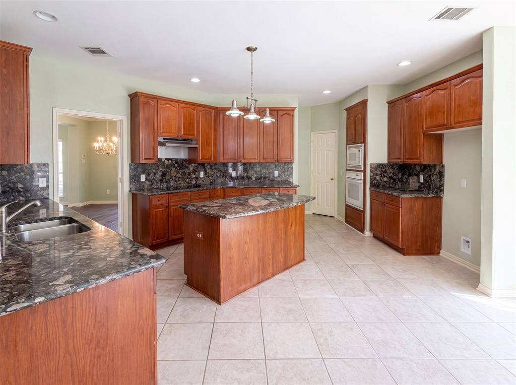 3606 Fairlands Drive, Richardson, TX 75082 3606 Fairlands Drive, Richardson, TX 75082