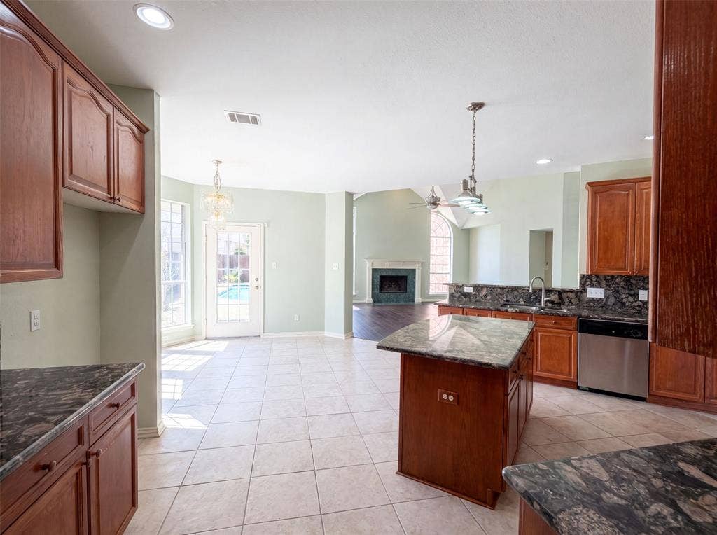3606 Fairlands Drive, Richardson, TX 75082 3606 Fairlands Drive, Richardson, TX 75082