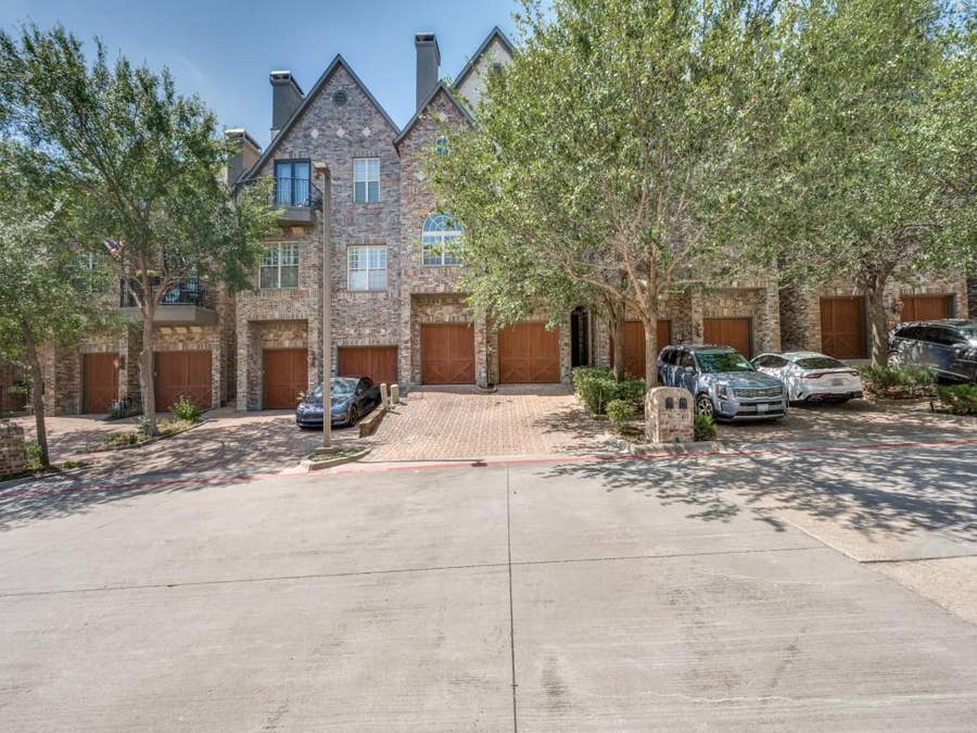 Property photo for 736 Rockingham Drive, Irving, TX