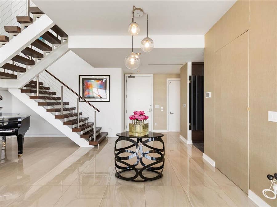 Property photo for 2900 Mckinnon Street, #2802, Dallas, TX