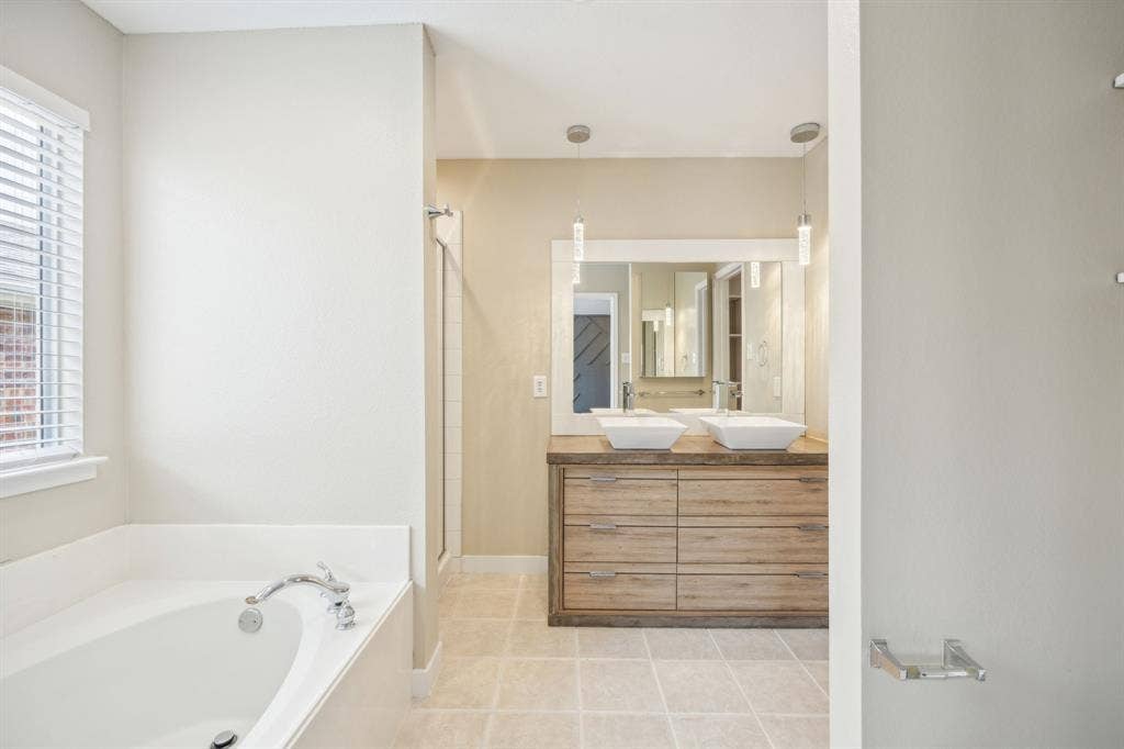 1001 Margaret Drive, McKinney, TX 75071 1001 Margaret Drive, McKinney, TX 75071