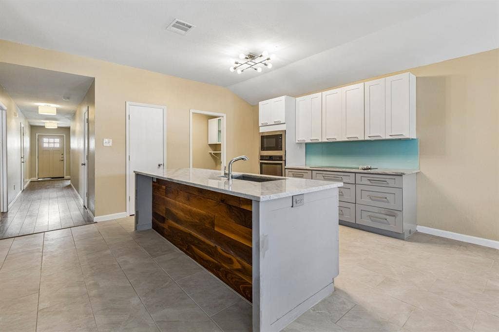 1001 Margaret Drive, McKinney, TX 75071 1001 Margaret Drive, McKinney, TX 75071